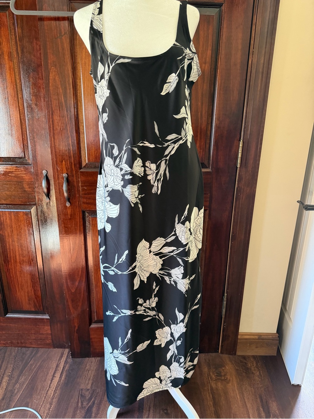A new day Black Floral Slip Maxi Dress - Elegant White Floral Print